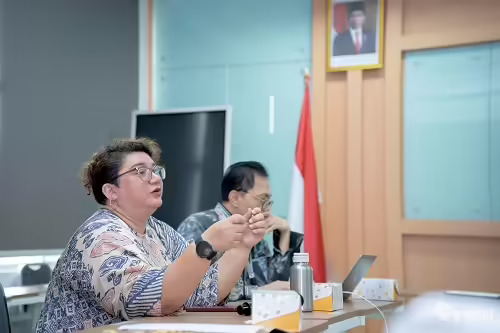 Direktur MDPI, Yasmine Simbolon memberikan sambutan tentang langkah strategis MDPI dalam menjalin kerja sama dengan BRIN dalam mendukung manajemen perikanan berkelanjutan. (Selasa, 10 September 2024)